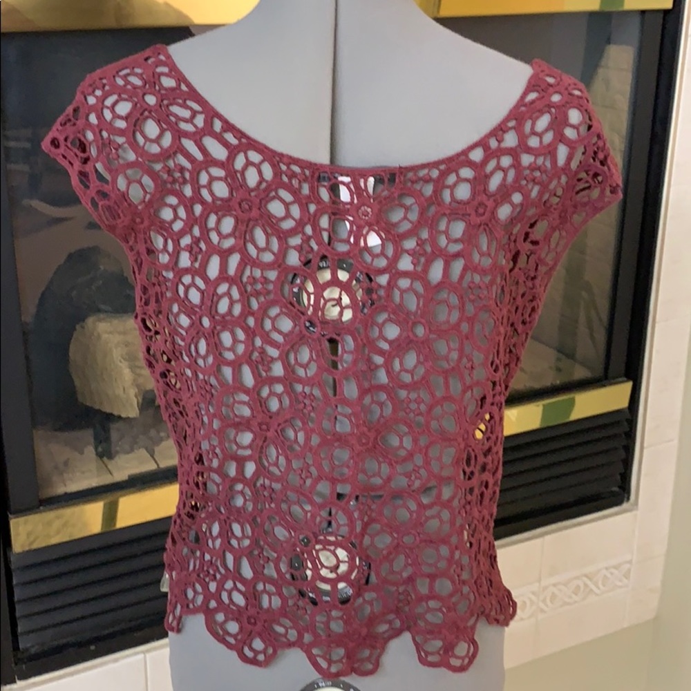 NWOT H.I.P Burgundy Crochet Top or Cover Up Top Juniors Medium
